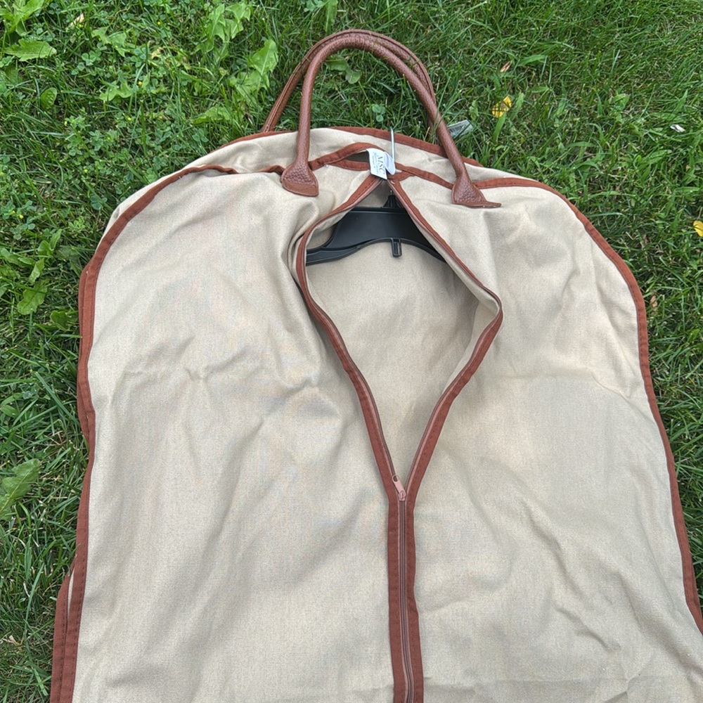 Tan canvas suit bag - Picture 2 of 2